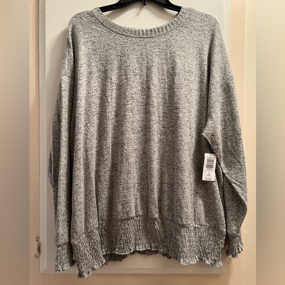 Plus size- Relaxed Fit Super Soft Plush
Drop Shoulder Smocked Bottom
Sweatshirt - Picture 2 of 5